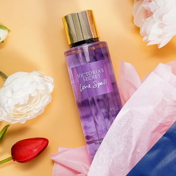 NWT Victoria's Secret Love Spell Limited Edition Vintage Body Fragrance Mist - Picture 1 of 9